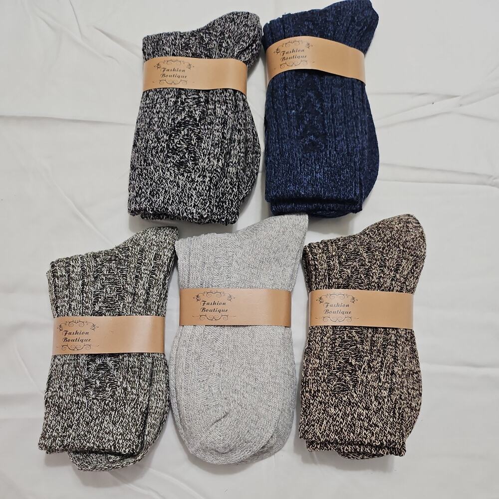 Loritta Women’s Size 9-11 Knit Crew Socks 5 Pair Multi Color Thick Winter Warm